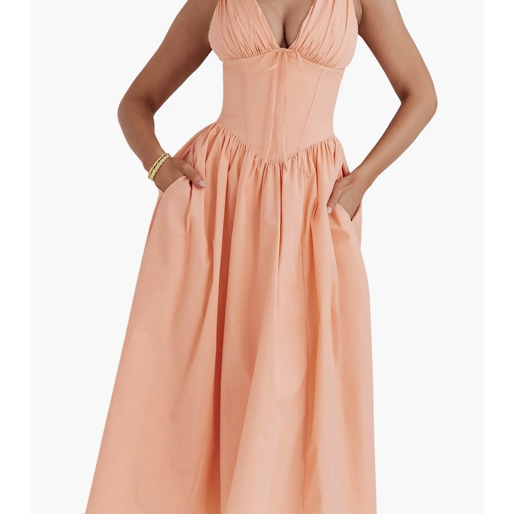 Emmelina Corset Bodice Cocktail Dress
HOUSE OF CB